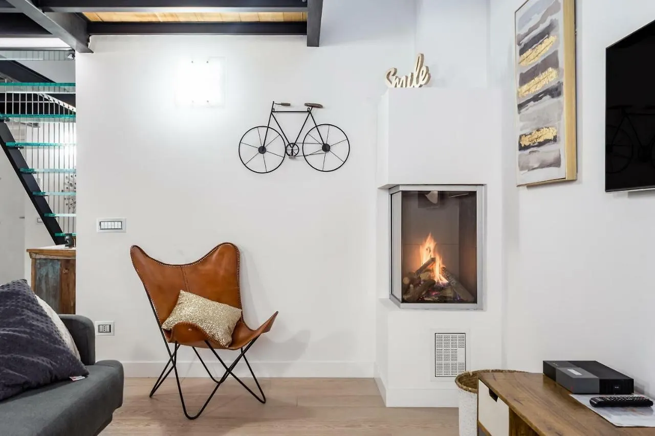 Ponte Milvio Luxury House Apartment Rome Italy