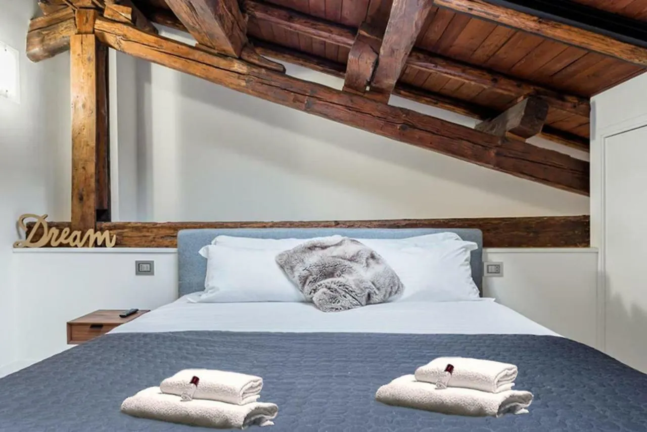 Ponte Milvio Luxury House Apartment Rome 0*,