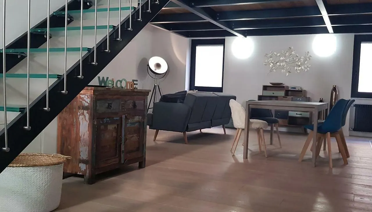 Ponte Milvio Luxury House Apartment Rome 0*,