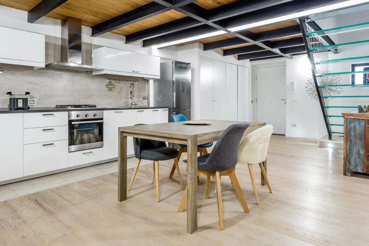 Ponte Milvio Luxury House Apartment Rome